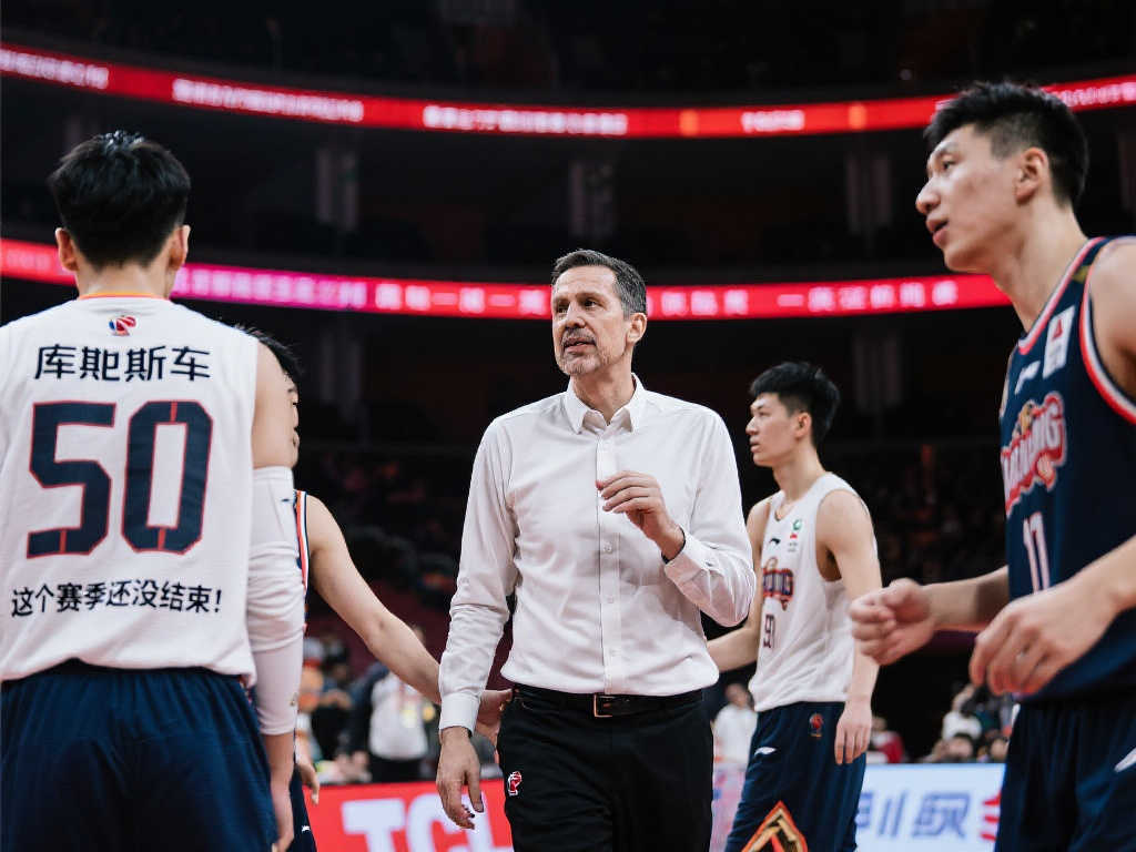 为其提供坚 为其提供坚